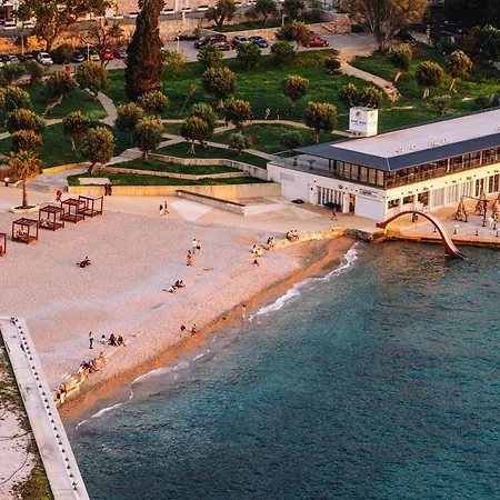 Gold Penthouse דירה *