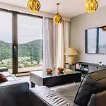 Gold Penthouse *